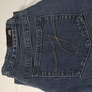 JAG Women's Petites Bootcut, stretch Jeans 👖